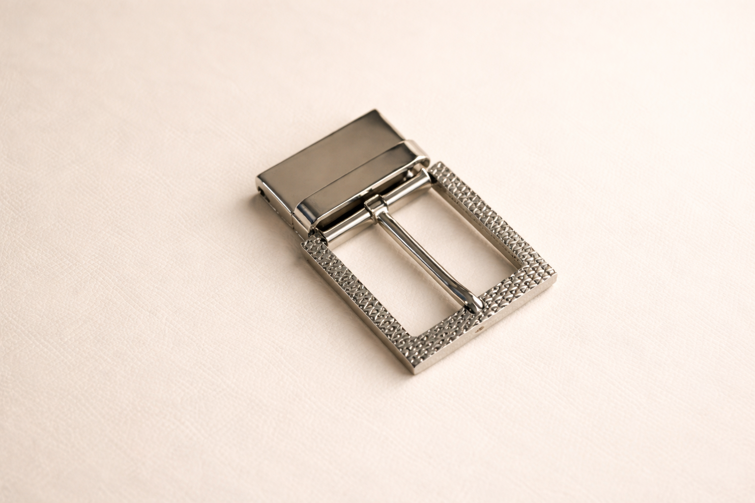 attacchi per fibbie in ottone Guimer