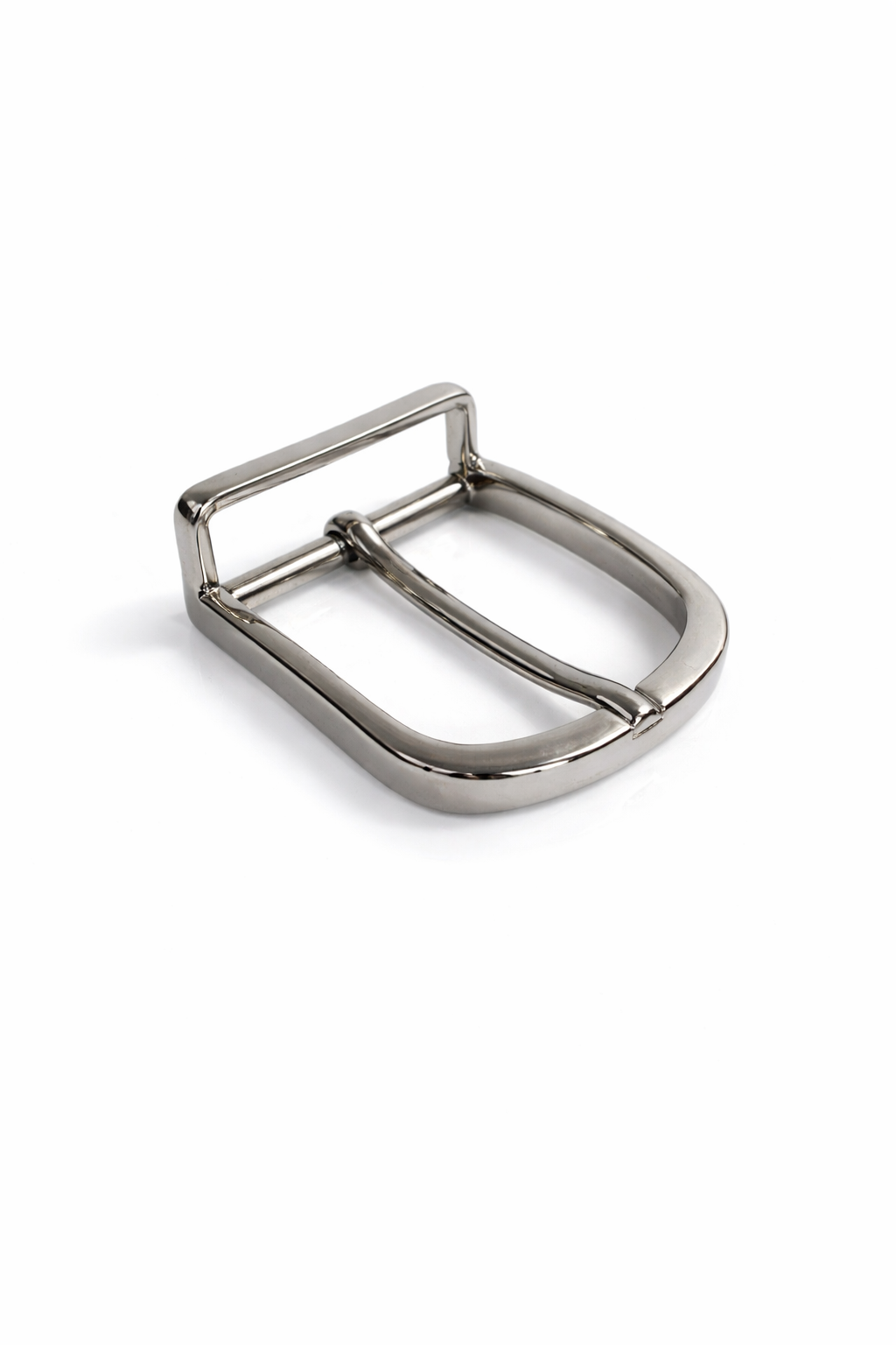 Fibbia con passante integrato modello 1